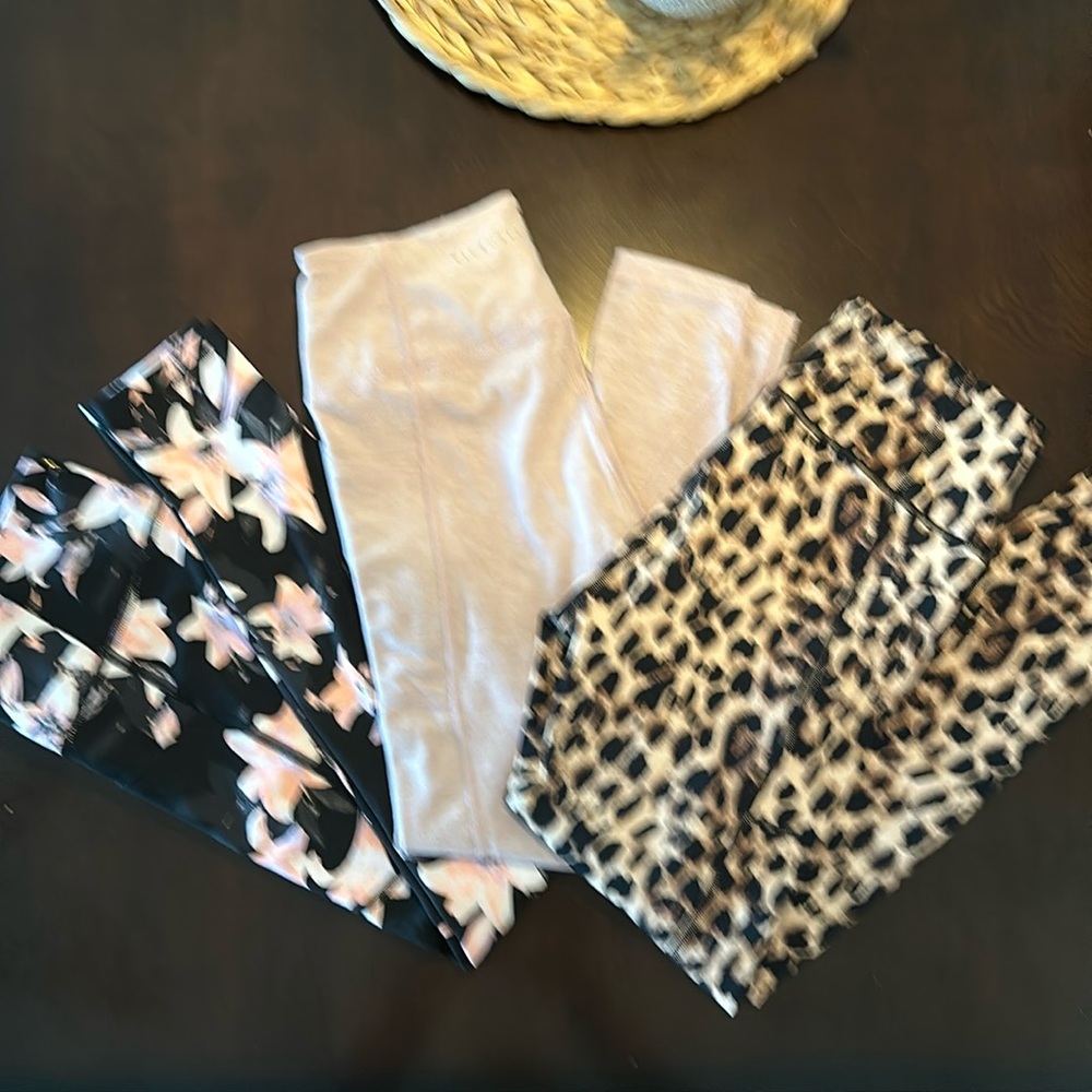 Victoria’s Secret Pocket Leggings